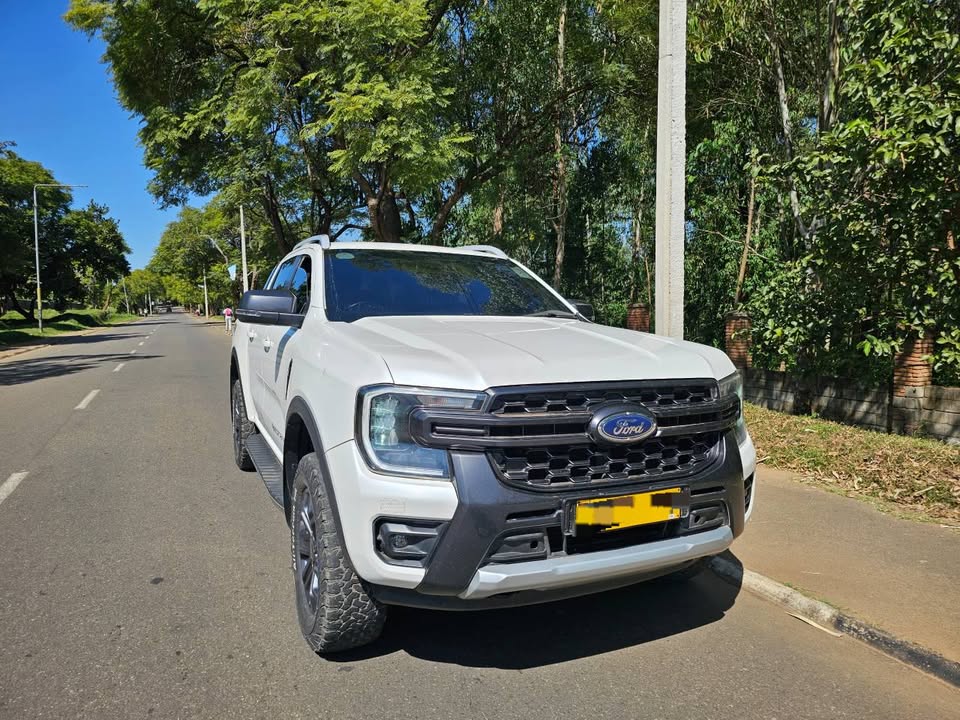 Ford Ranger Wildtrak Bi-Turbo gallery view 2